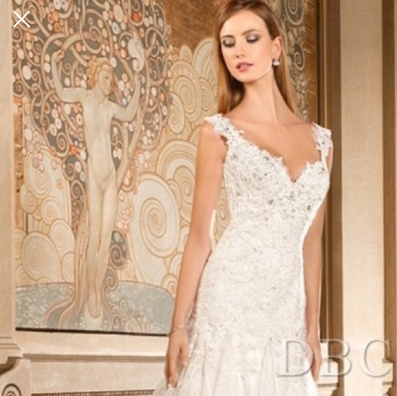 Size 10 White Low-Back Wedding Dress - Picture 2 of 5